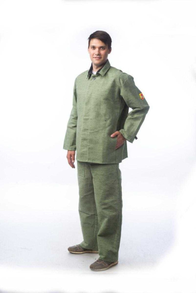 Костюм сварщика брезентовый М4 (ЧЗ) Костюм сварщика брезентовый М4 (ЧЗ)